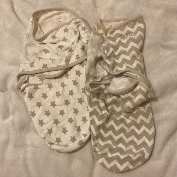 Lot of Newborn onesies pajamas hat bib socks shoes. - Picture 7 of 7